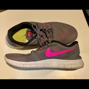 Nike Size 11.5 Free RN Womens Shoes